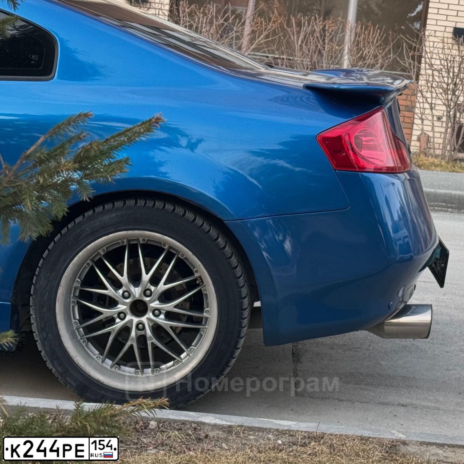 Фото автомобиля INFINITI G, 2003 — госномер К666ЕЕ70. Цвет: синий