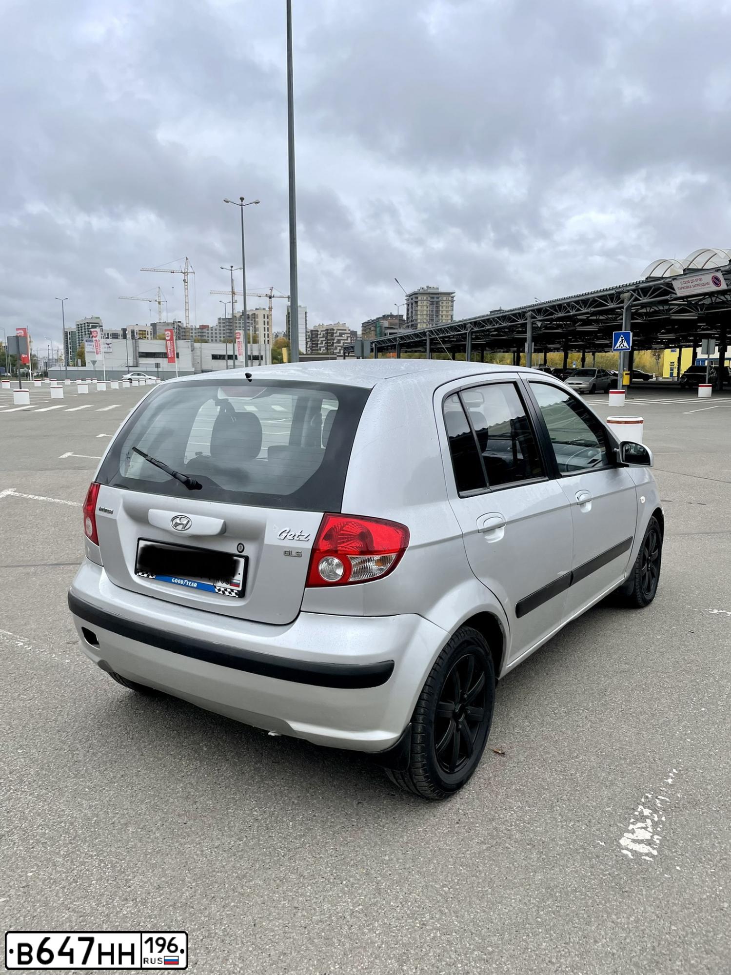 Фото автомобиля HYUNDAI GETZ, 2005 — госномер Н785РЕ159. Цвет: СЕРЕБРИСТЫЙ
