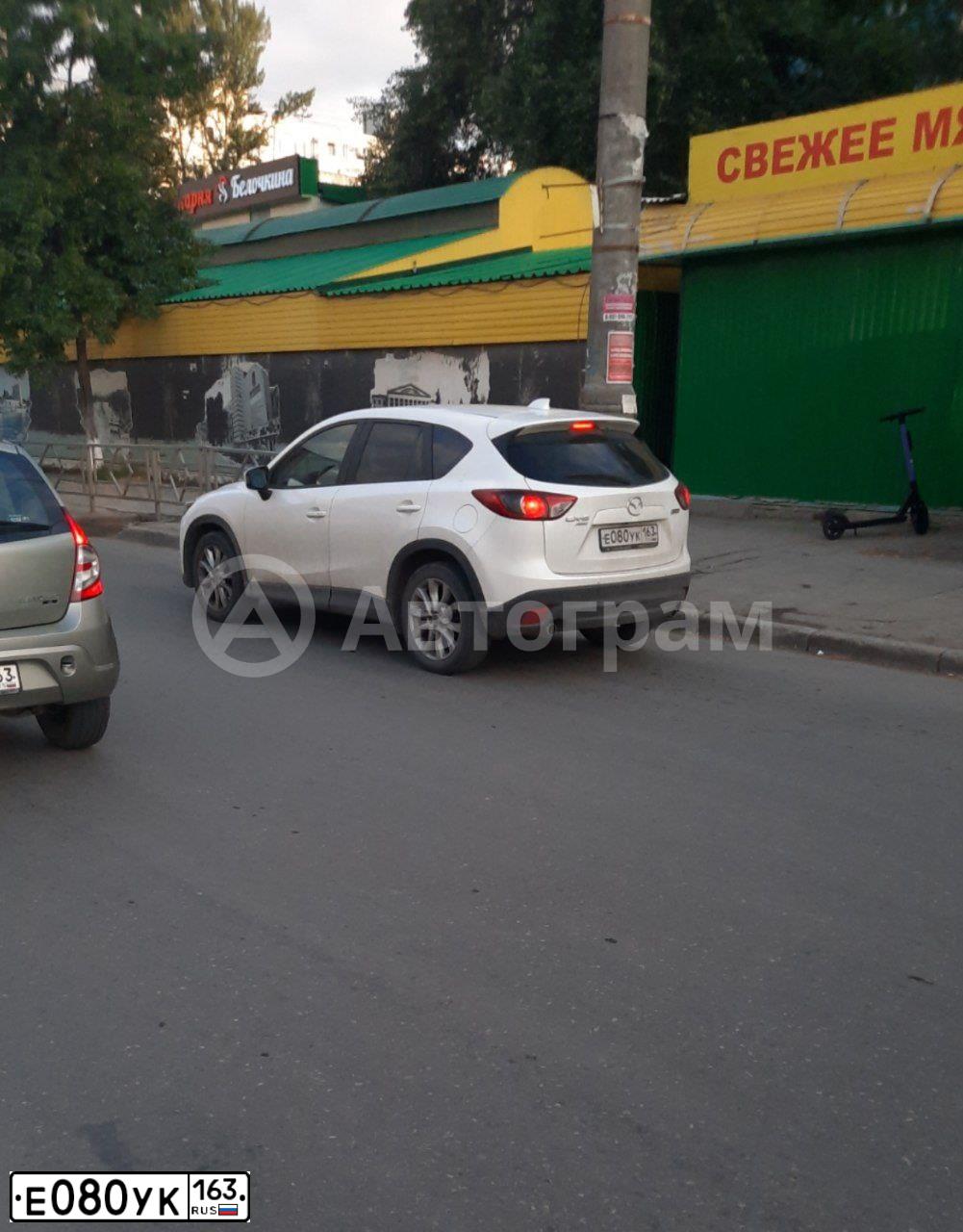 Фото автомобиля MAZDA CX-5, 2014 — госномер Е080УК163. Цвет: БЕЛЫЙ ПЕРЛАМУТР