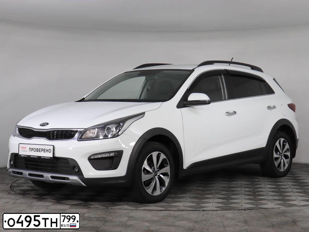Фото автомобиля KIA RIO, 2020 — госномер О495ТН799. Цвет: Белый