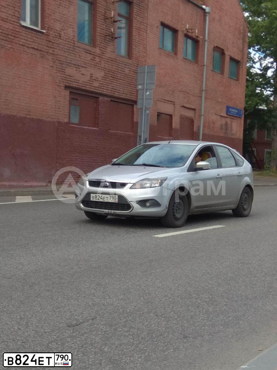 Фото автомобиля FORD FOCUS, 2008 — госномер Х904ОТ199. Цвет: СЕРЕБРИСТЫЙ