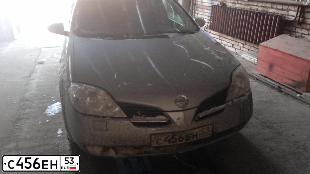 Фото автомобиля NISSAN PRIMERA, 2004 — госномер К220ВЕ53. Цвет: СЕРЫЙ
