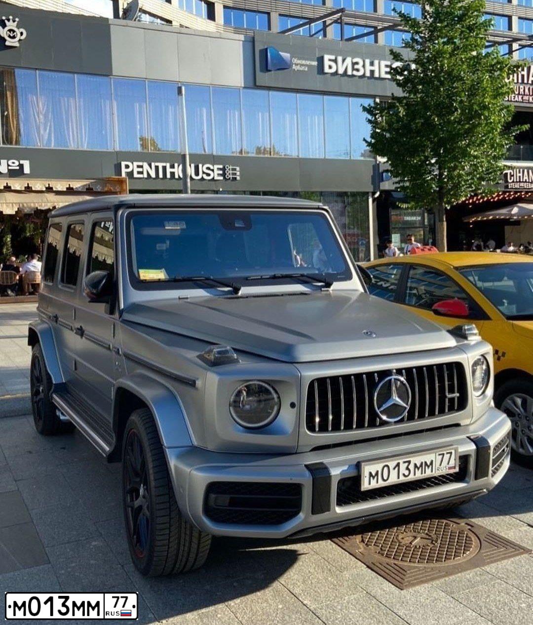 Фото автомобиля ГАЗ 31029, 1994 — госномер М013ММ77. Цвет: СЕРЫЙ