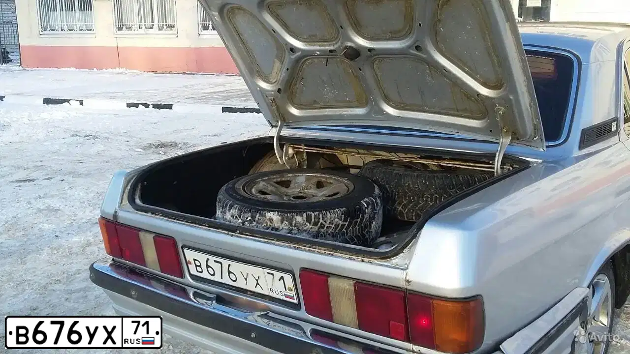 Фото автомобиля GAZ 3102 WOLGA, 1998 — госномер В676УХ71. Цвет: СНЕЖНАЯ КОРОЛЕВА