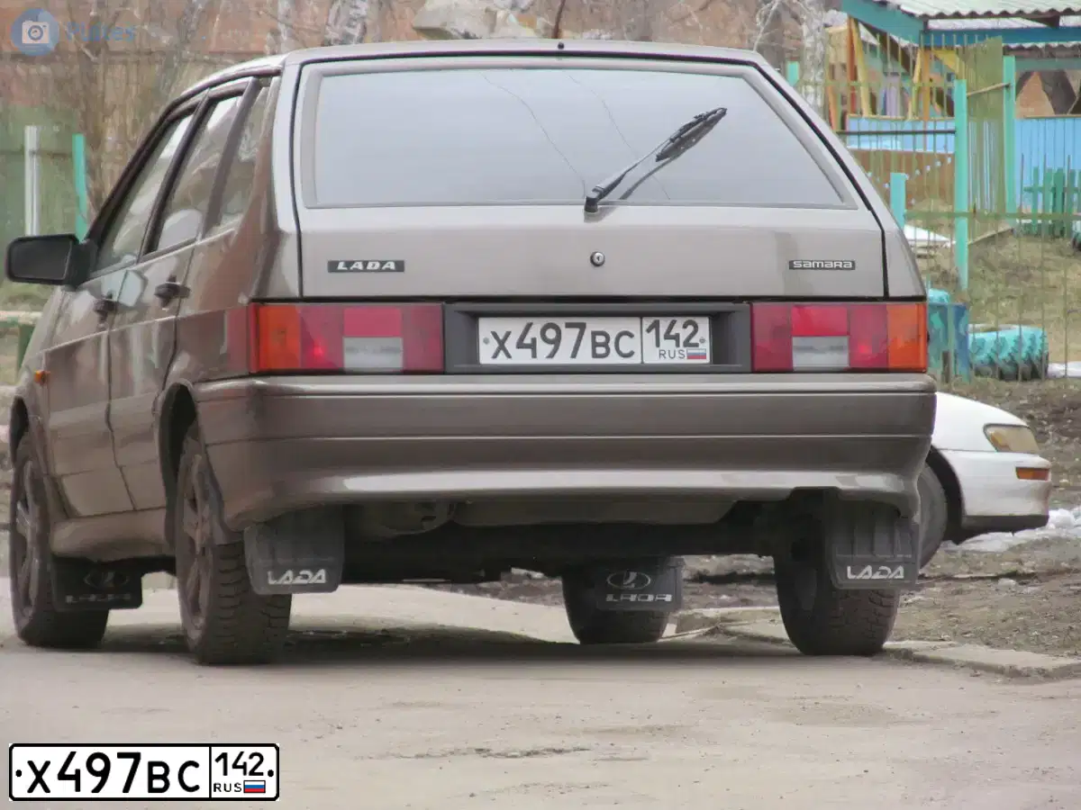 Фото автомобиля LADA 2114 SAMARA, 2013 — госномер Х497ВС142. Цвет: Золотисто-коричневый
