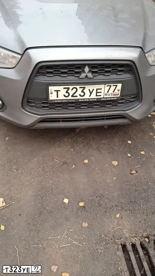 Фото автомобиля MITSUBISHI ASX, 2012 — госномер У819ЕО138. Цвет: СЕРЫЙ