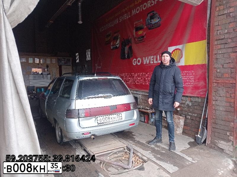 Фото автомобиля LADA 2111, 2002 — госномер В008КН35. Цвет: СЕРЕБРИСТО-ГОЛУБОЙ