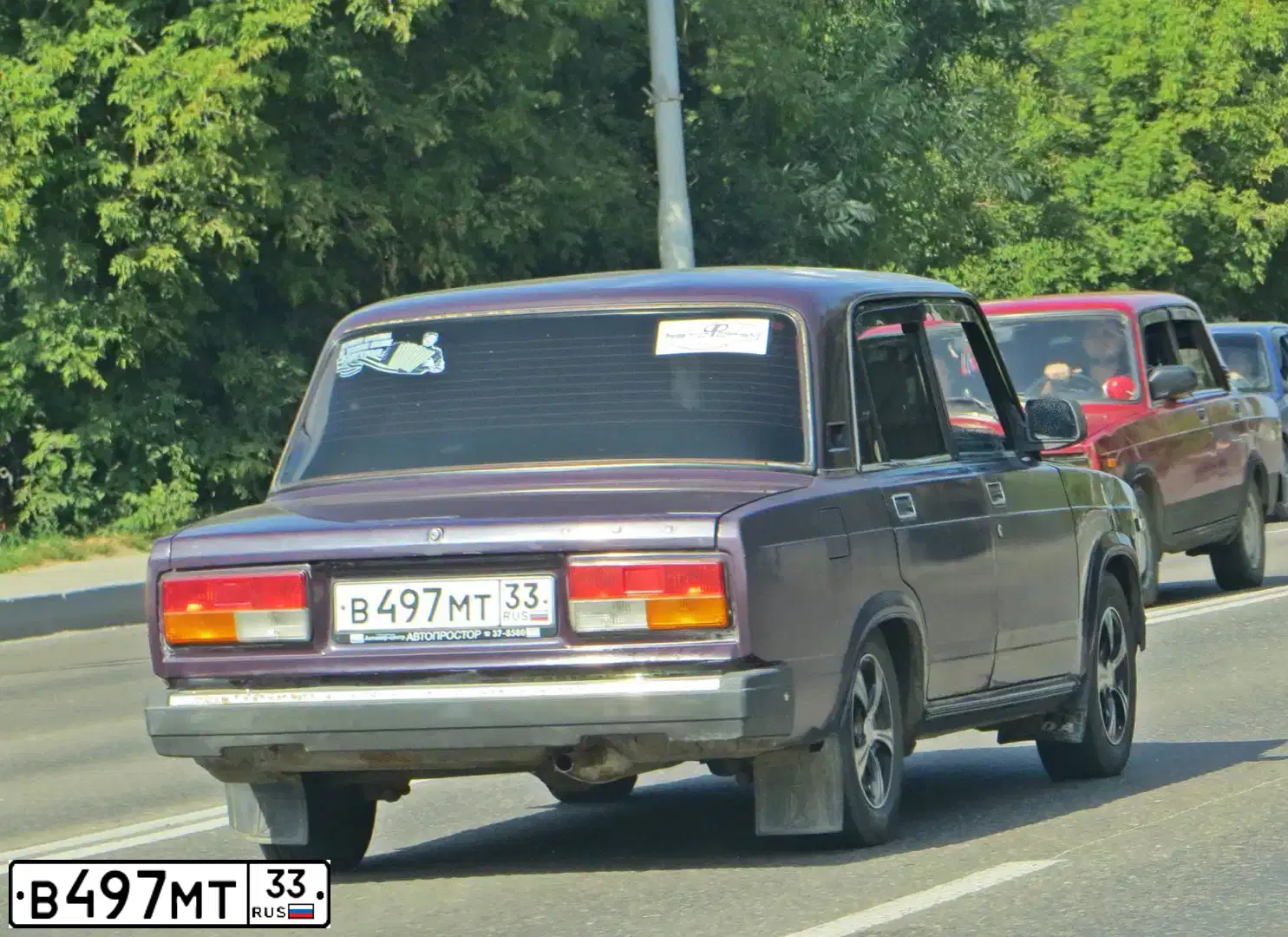 Фото автомобиля LADA 2107 LADA, 2004 — госномер В497МТ33. Цвет: ФИОЛЕТОВЫЙ