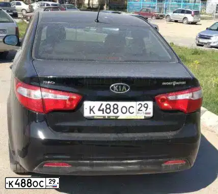Фото автомобиля KIA RIO, 2012 — госномер О513ЕР68. Цвет: ЧЕРНЫЙ