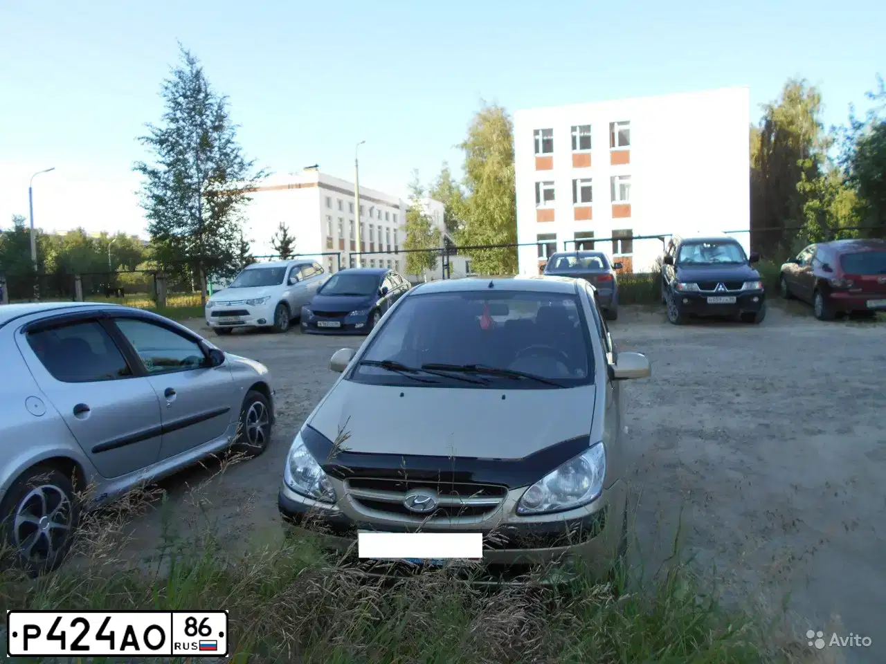 Фото автомобиля CHEVROLET TAHOE, 2016 — госномер Р424АО86. Цвет: ЧЕРНЫЙ