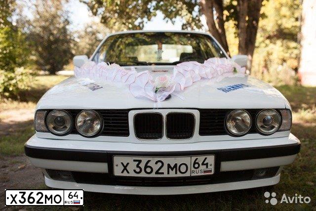 Фото автомобиля BMW SERIE 5, 1988 — госномер В124ЕР82. Цвет: БЕЛЫЙ