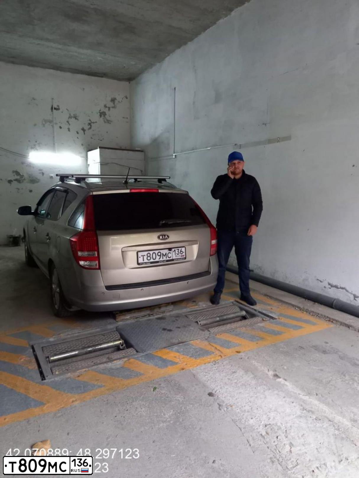 Фото автомобиля KIA CEE'D, 2012 — госномер М850РЕ190. Цвет: СЕРЫЙ СВЕТЛЫЙ