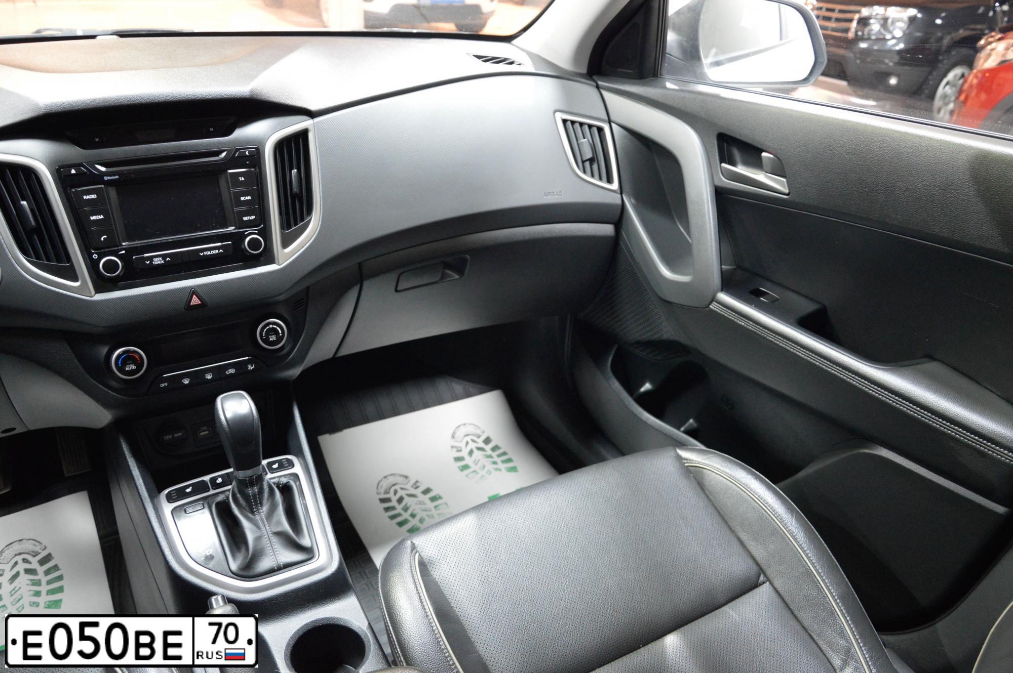 Фото автомобиля MERCEDES VIANO, 2012 — госномер Е001ЕЕ750. Цвет: Серый