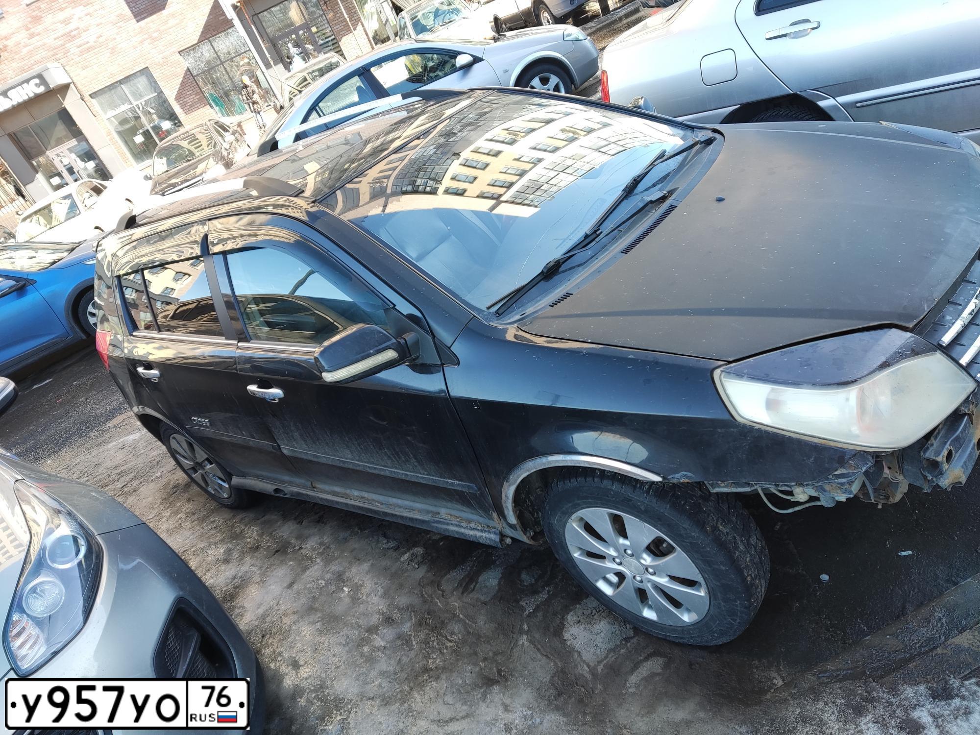 Фото автомобиля GEELY Y MK CROSS, 2012 — госномер У957УО76. Цвет: ЧЕРНЫЙ