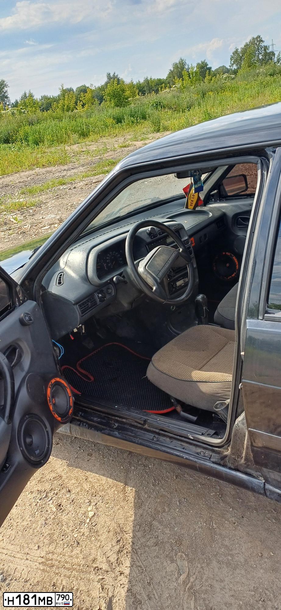 Фото автомобиля LADA 2115 SAMARA, 2009 — госномер Н181МВ790. Цвет: ЧЕРНЫЙ МАТОВЫЙ