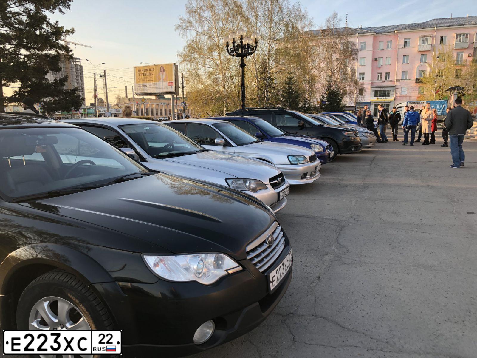 Фото автомобиля SUBARU OUTBACK, 2007 — госномер Е223ХС22. Цвет: ЧЕРНЫЙ