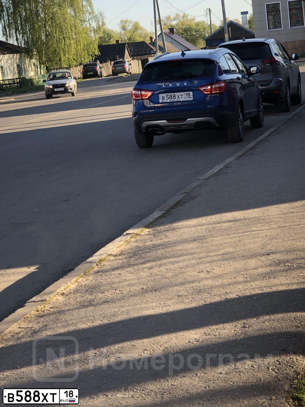Фото автомобиля LADA VESTA GFК440, 2021 — госномер В588ХТ18. Цвет: синий