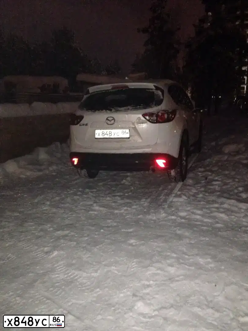 Фото автомобиля MAZDA CX-5, 2011 — госномер Х848УС86. Цвет: БЕЛЫЙ