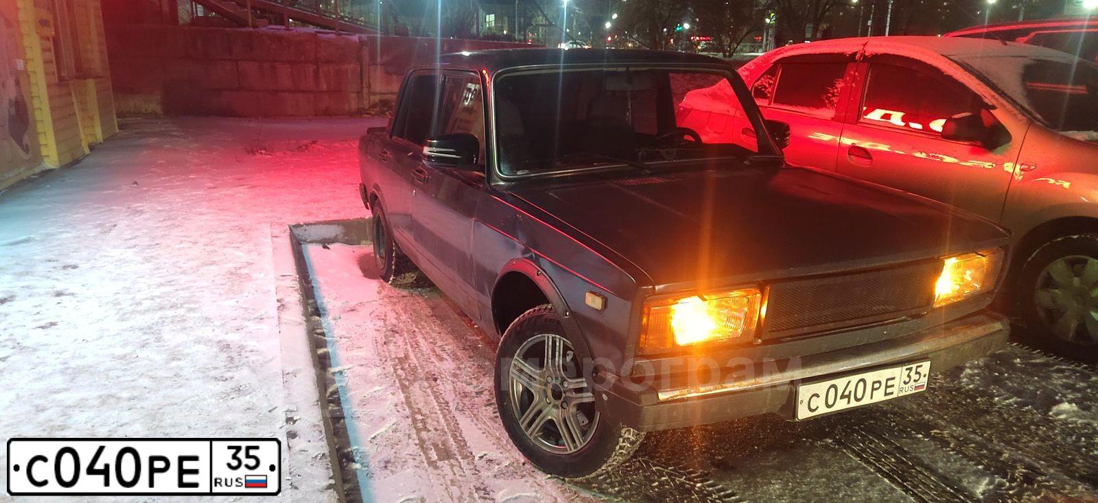Фото автомобиля LADA 2114 SAMARA, 2005 — госномер М247СО35. Цвет: МОЛОЧНО-БЕЛЫЙ СЕРЕБРИСТЫЙ