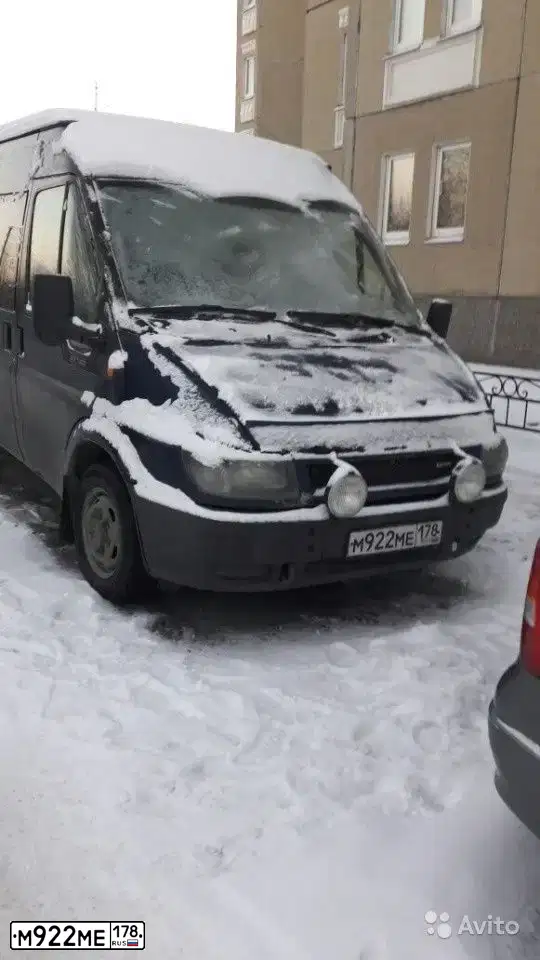 Фото автомобиля FORD TRANSIT, 2004 — госномер М922МЕ178. Цвет: ТЕМНО-СИНИЙ