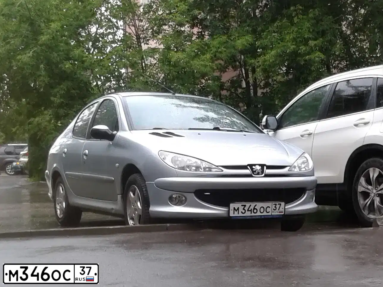 Фото автомобиля PEUGEOT 206, 2008 — госномер М346ОС37. Цвет: СЕРЫЙ