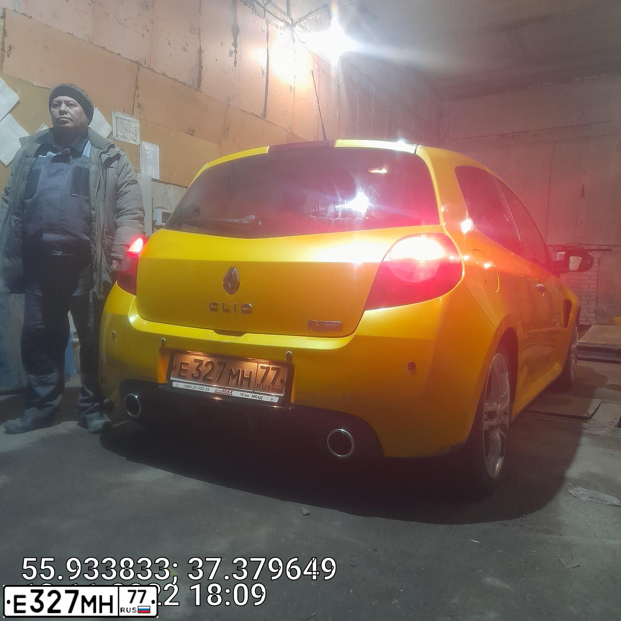 Фото автомобиля VOLKSWAGEN PASSAT, 1994 — госномер К621ММ136
