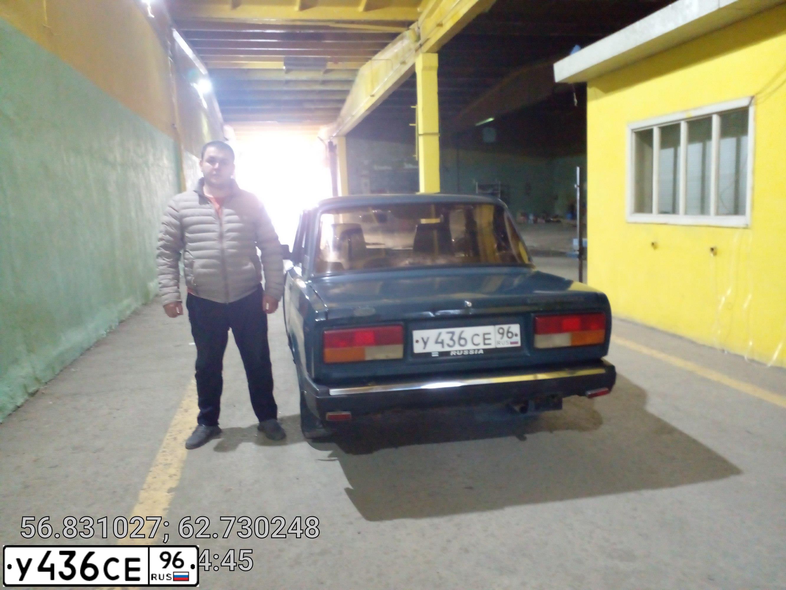 Фото автомобиля LADA 2107, 2002 — госномер У436СЕ96. Цвет: синий