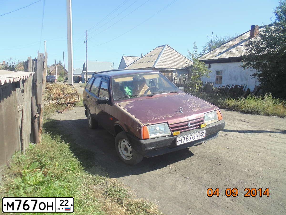 Фото автомобиля LADA 2109 SAMARA, 1995 — госномер М767ОН22. Цвет: СИРЕНЕВЫЙ