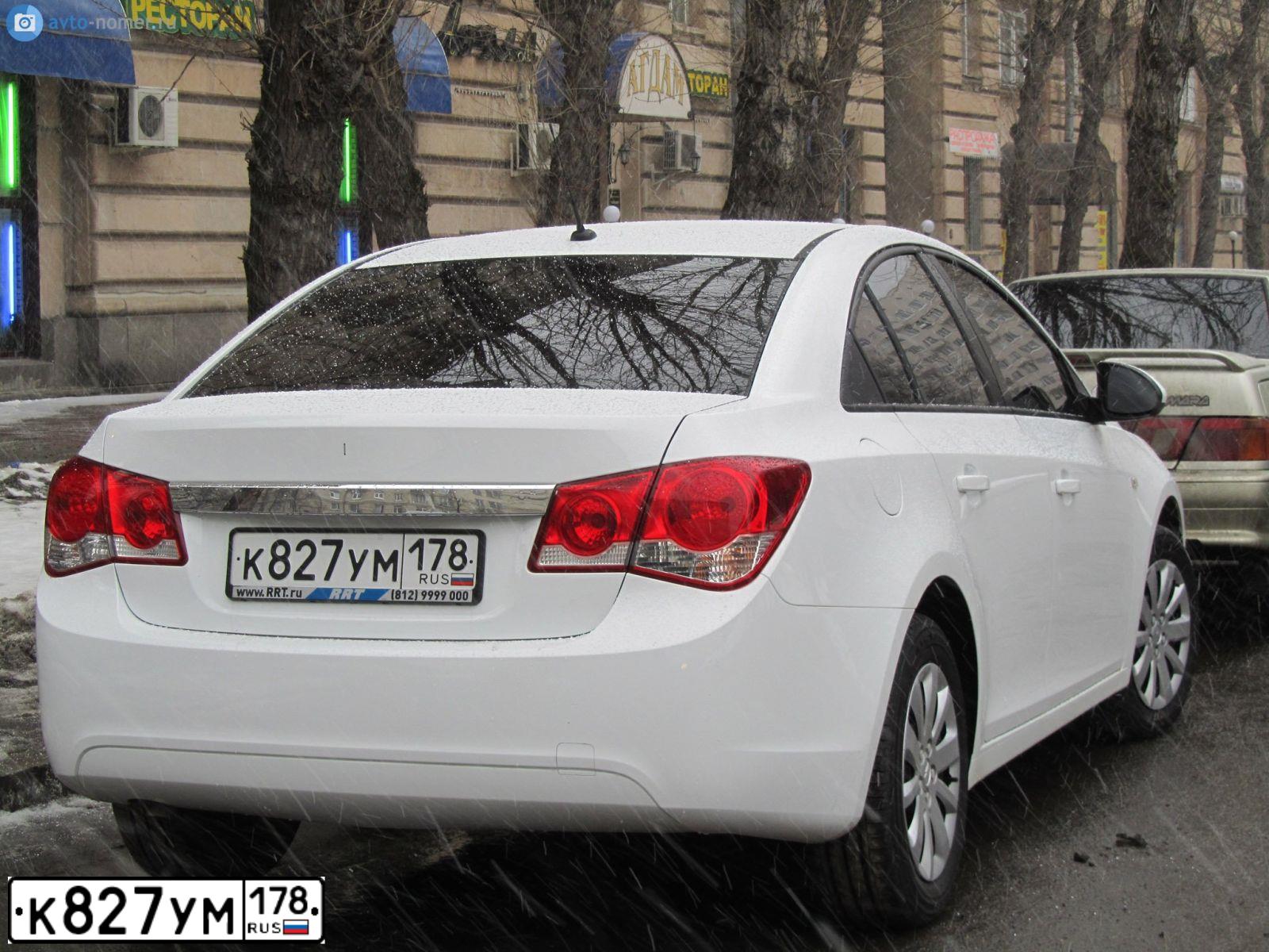 Фото автомобиля CHEVROLET CRUZE, 2011 — госномер К827УМ178. Цвет: БЕЛЫЙ