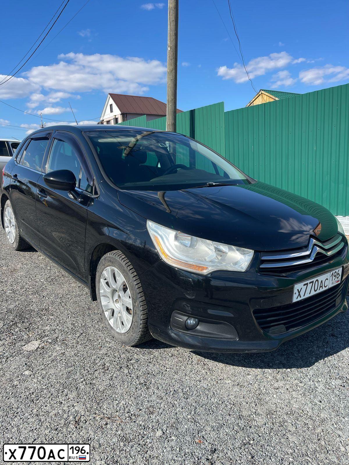 Фото автомобиля CITROEN C4, 2011 — госномер Х770АС196. Цвет: ЧЕРНЫЙ