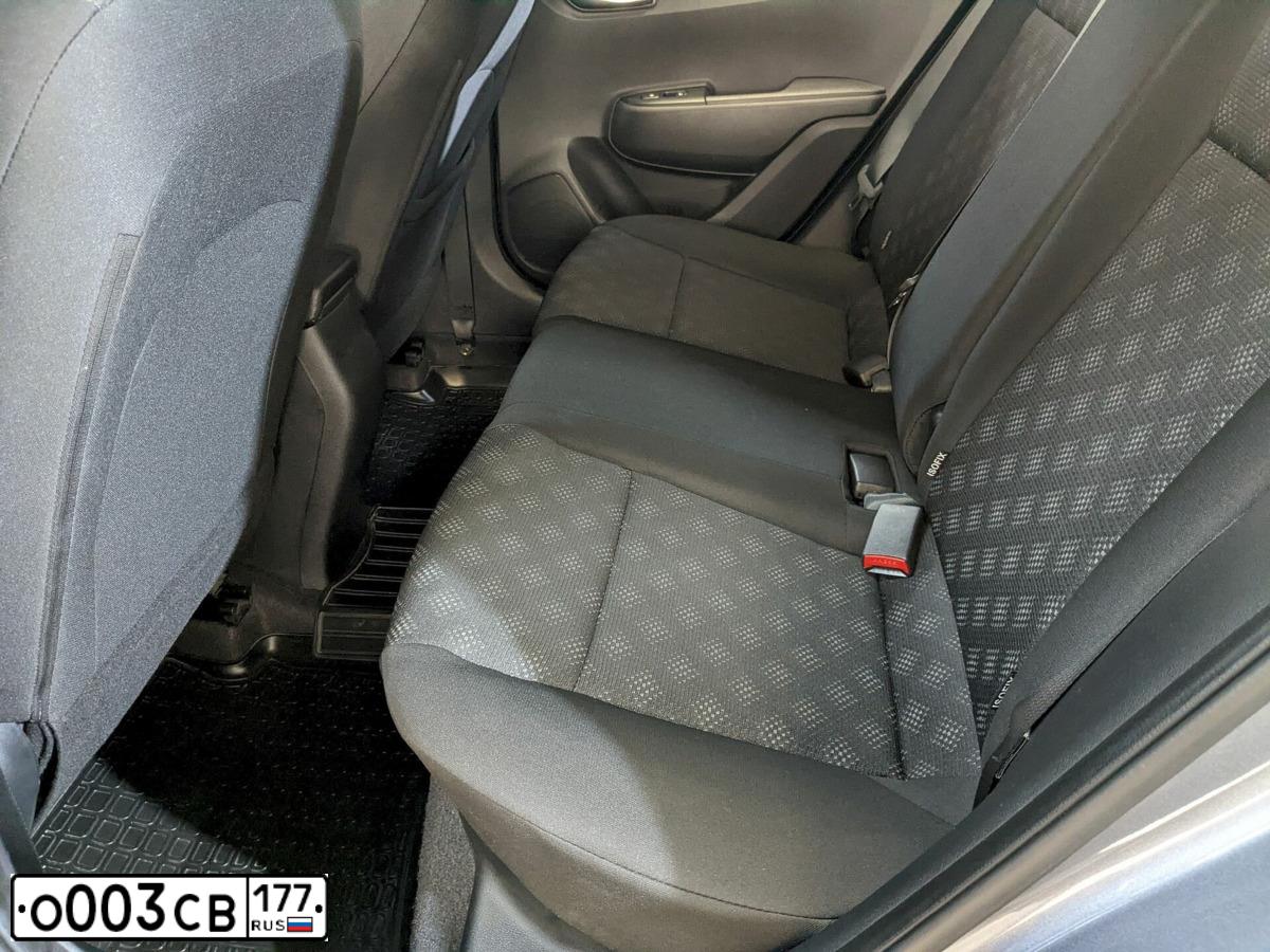 Фото автомобиля LADA 2113 SAMARA, 2005 — госномер В924ХЕ97. Цвет: СЕРЫЙ