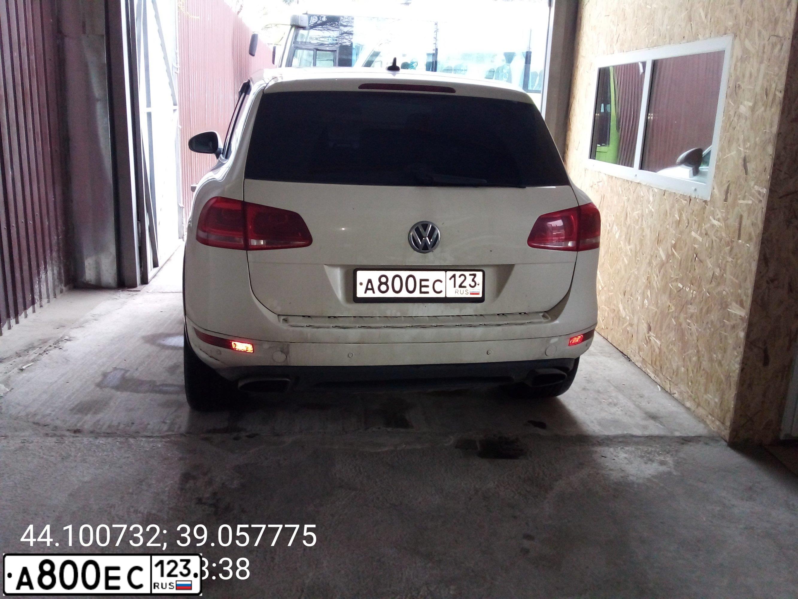 Фото автомобиля LADA 2114 SAMARA, 2004 — госномер У456НУ123. Цвет: СВЕТЛО-СЕРЕБРИСТЫЙ МЕТАЛЛ