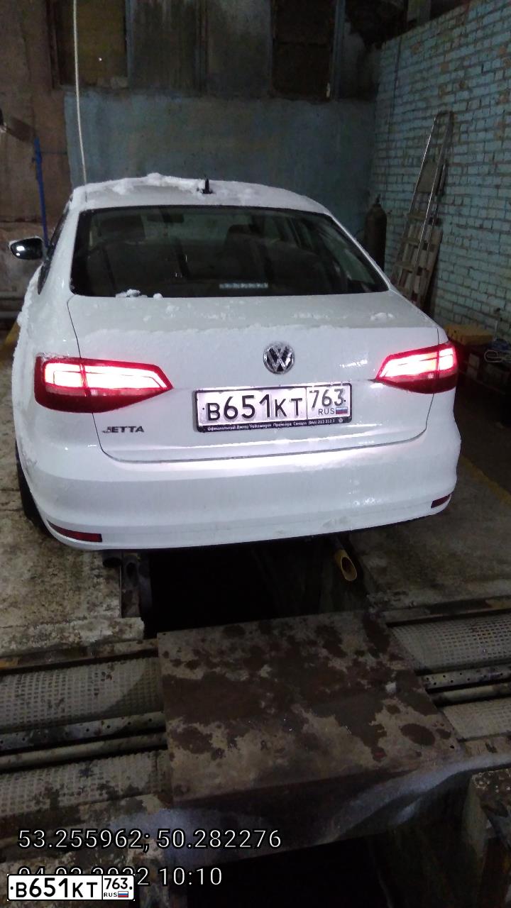 Фото автомобиля VOLKSWAGEN JETTA, 2018 — госномер В651КТ763. Цвет: БЕЛЫЙ