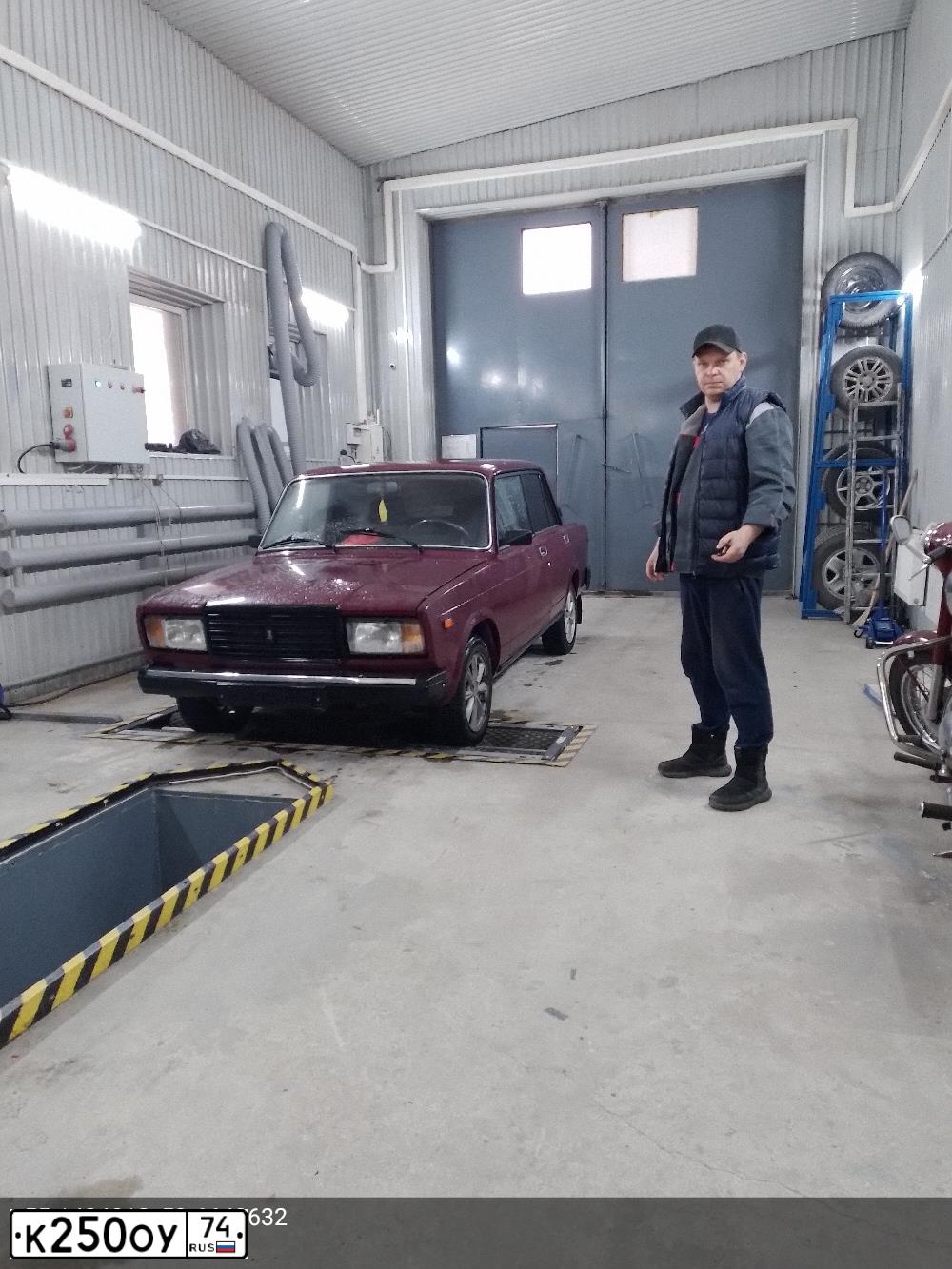 Фото автомобиля LADA 2107, 2003 — госномер А177ВР774