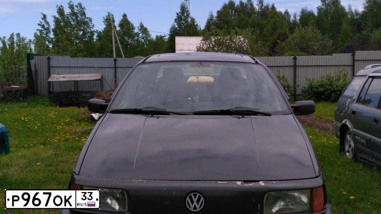Фото автомобиля VOLKSWAGEN PASSAT, 1992 — госномер М213УМ69. Цвет: ЧЕРНЫЙ