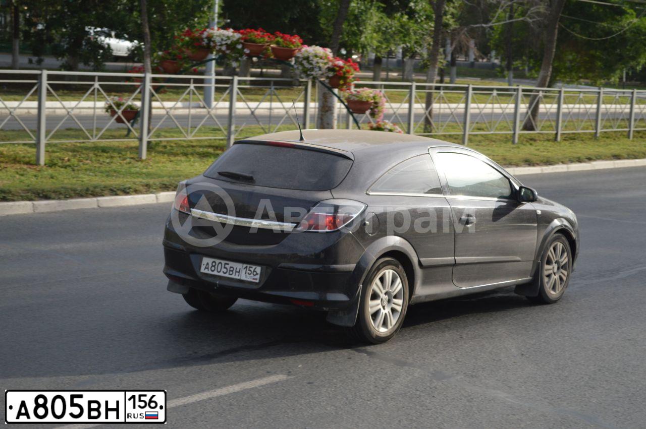 Фото автомобиля OPEL ASTRA, 2007 — госномер С400АА56. Цвет: ЧЕРНЫЙ