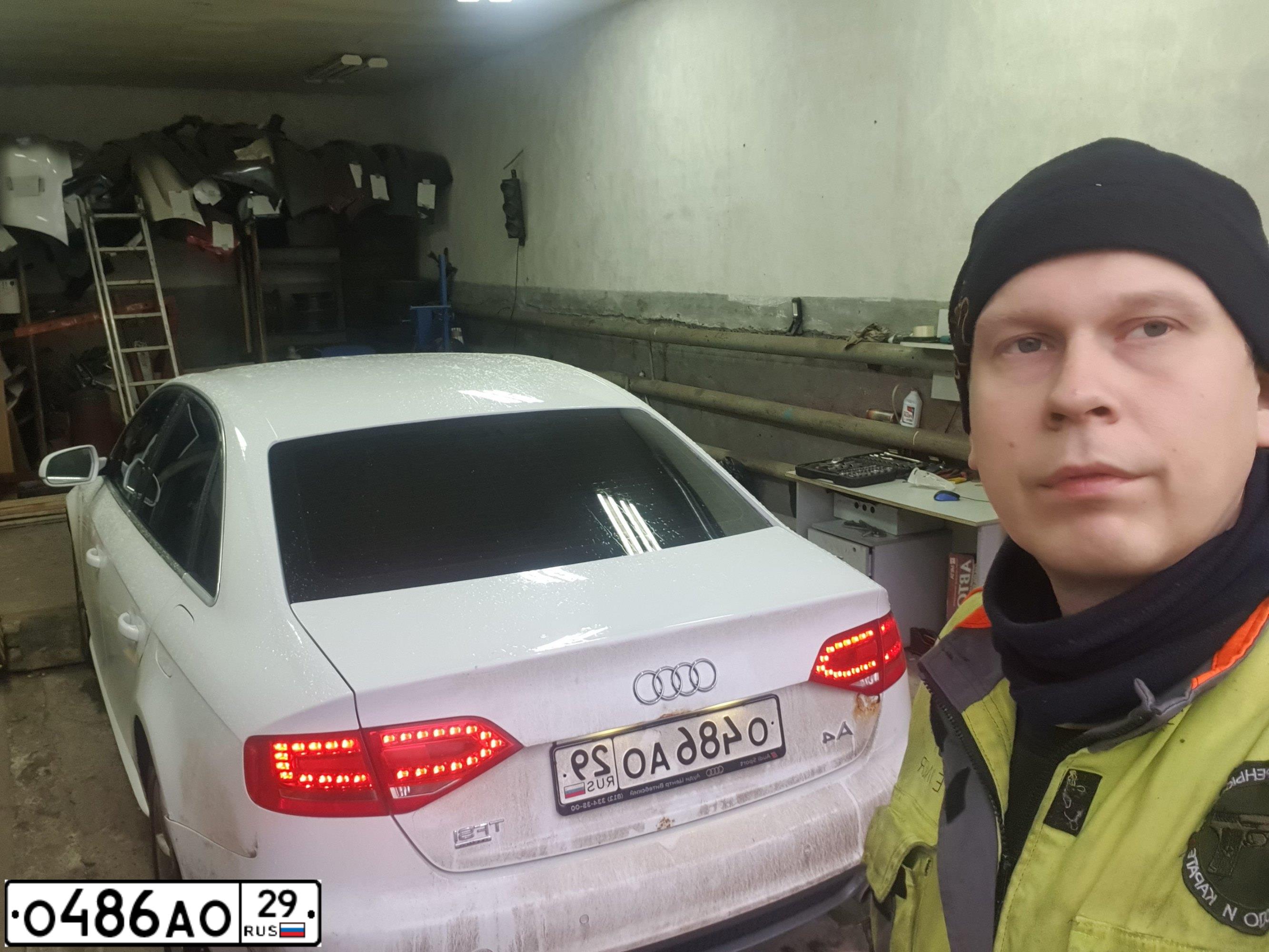 Фото автомобиля AUDI A4, 2011 — госномер О405ОР29. Цвет: БЕЛЫЙ