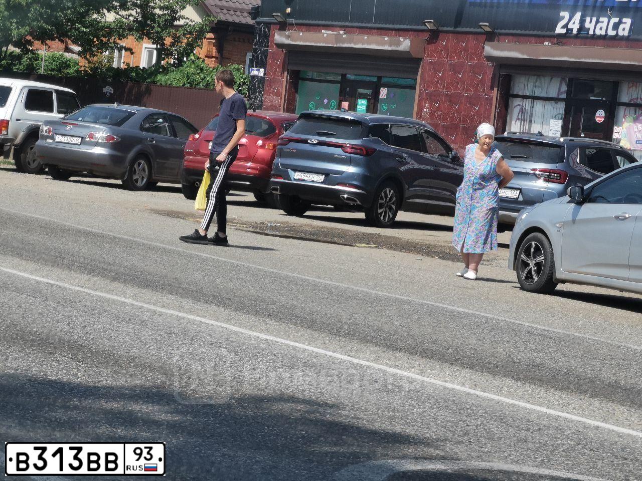 Фото автомобиля MERCEDES E-KLASSE, 2003 — госномер С729ОО123. Цвет: СЕРЕБРИСТЫЙ