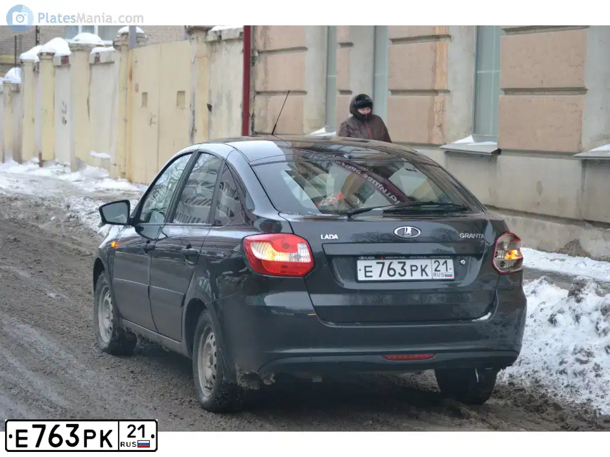 Фото автомобиля LADA 2191 GRANTA, 2016 — госномер Е763РК21. Цвет: ЧЕРНЫЙ