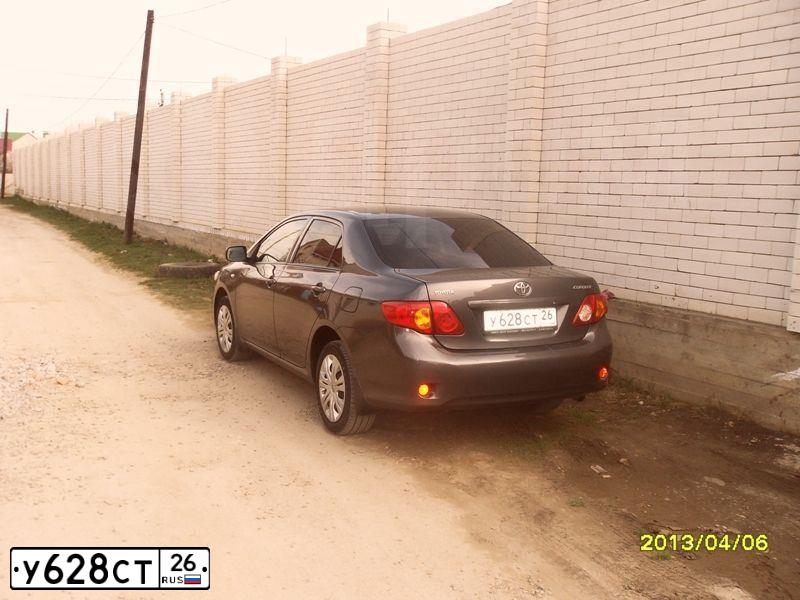 Фото автомобиля TOYOTA COROLLA, 2008 — госномер У628СТ26. Цвет: Серый