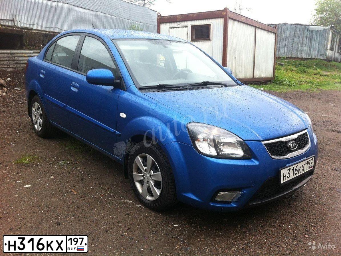 Фото автомобиля KIA RIO, 2011 — госномер О608ВА761. Цвет: синий