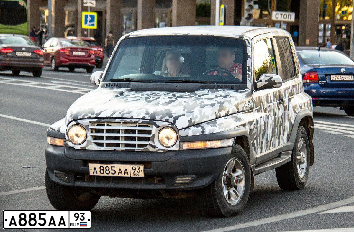 Фото автомобиля BMW SERIE 6, 2004 — госномер Р226УА40. Цвет: ЧЕРНЫЙ