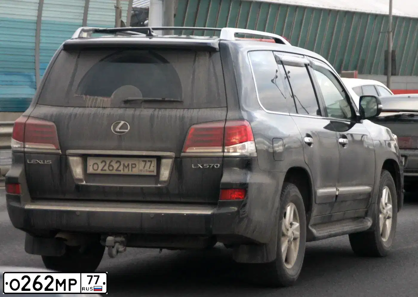 Фото автомобиля LEXUS LX, 2013 — госномер О262МР77. Цвет: ЧЕРНЫЙ