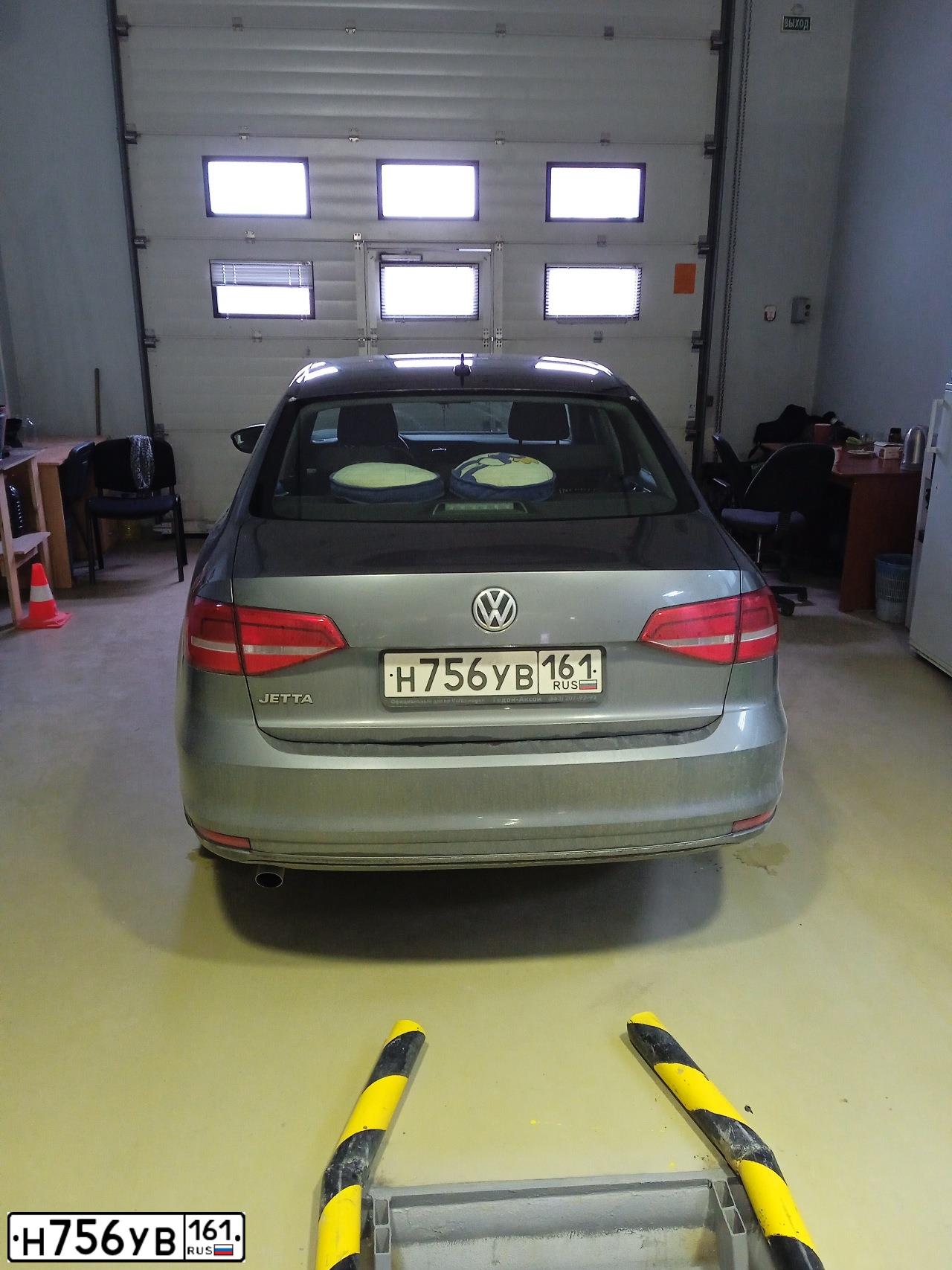 Фото автомобиля VOLKSWAGEN Jetta, 2015 — госномер Н756УВ161