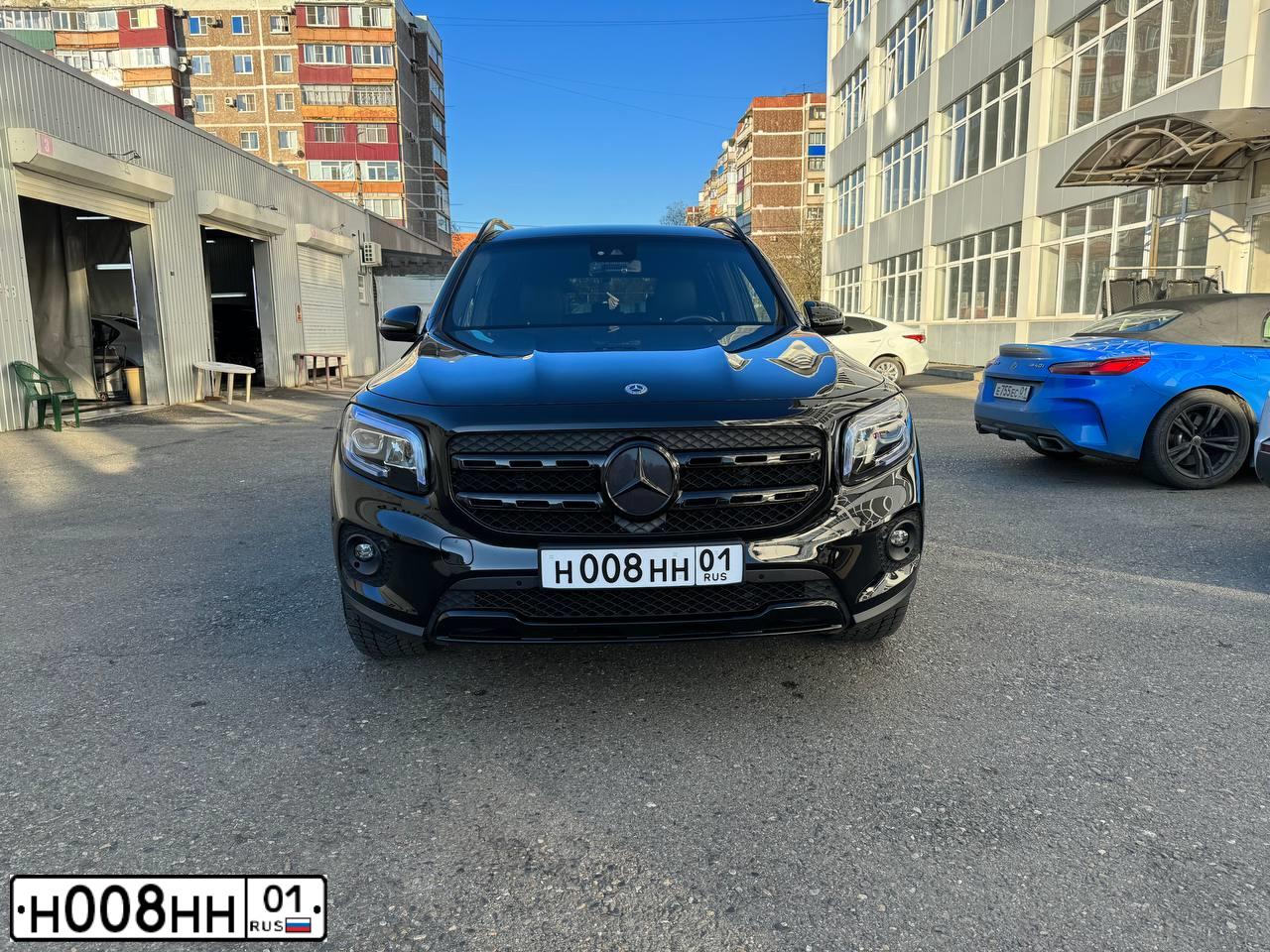 Фото автомобиля MERCEDES E-KLASSE, 2010 — госномер К001ВМ61. Цвет: Серебристый