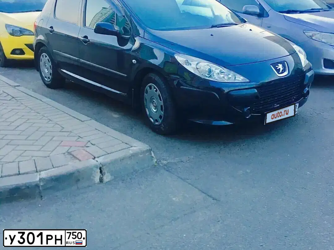 Фото автомобиля PEUGEOT T 307, 2007 — госномер У301РН750. Цвет: ЧЕРНЫЙ