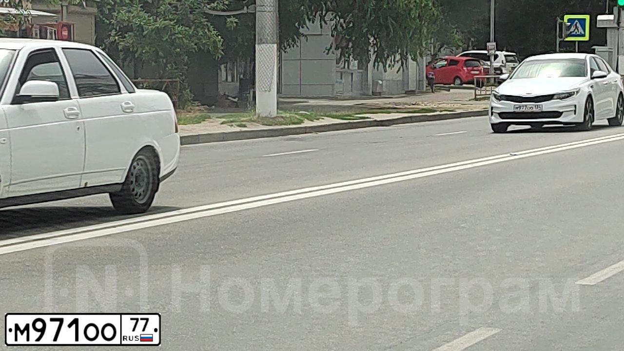 Фото автомобиля BMW SERIE 5, 2003 — госномер Т007КН14. Цвет: ЧЕРНЫЙ