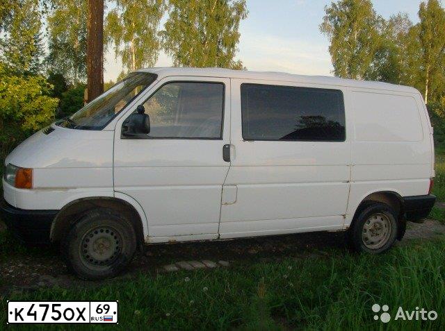 Фото автомобиля VOLKSWAGEN TRANSPORTER, 1993 — госномер К475ОХ69. Цвет: БЕЛЫЙ