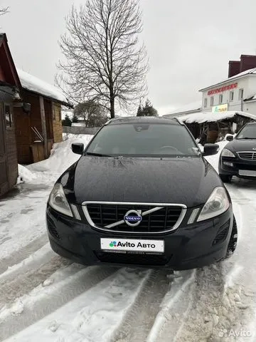 Фото автомобиля VOLVO XC60, 2012 — госномер О746АО550. Цвет: ЧЕРНЫЙ