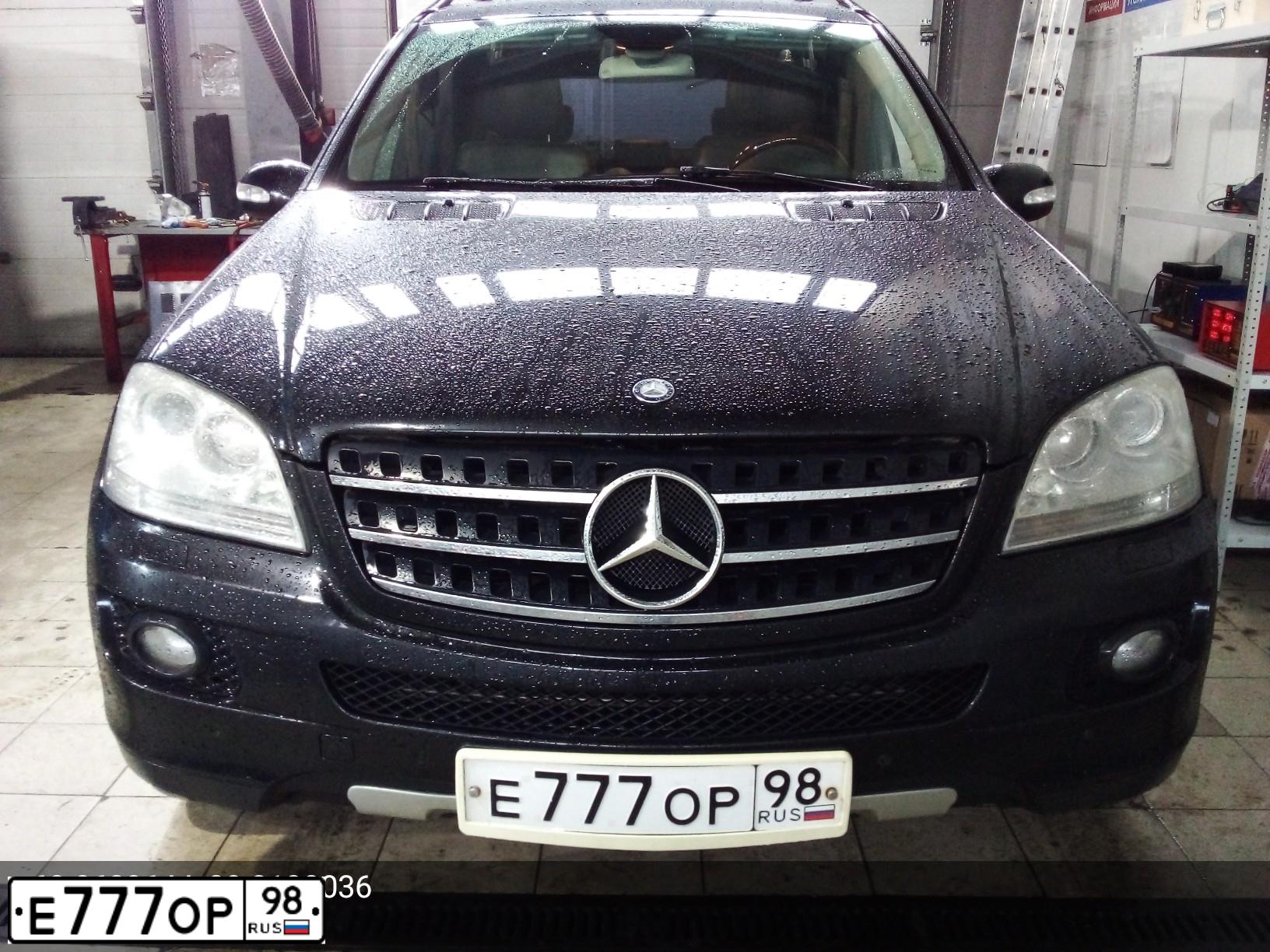 Фото автомобиля MERCEDES M-KLASSE, 2006 — госномер Е777ОР98. Цвет: ЧЕРНЫЙ